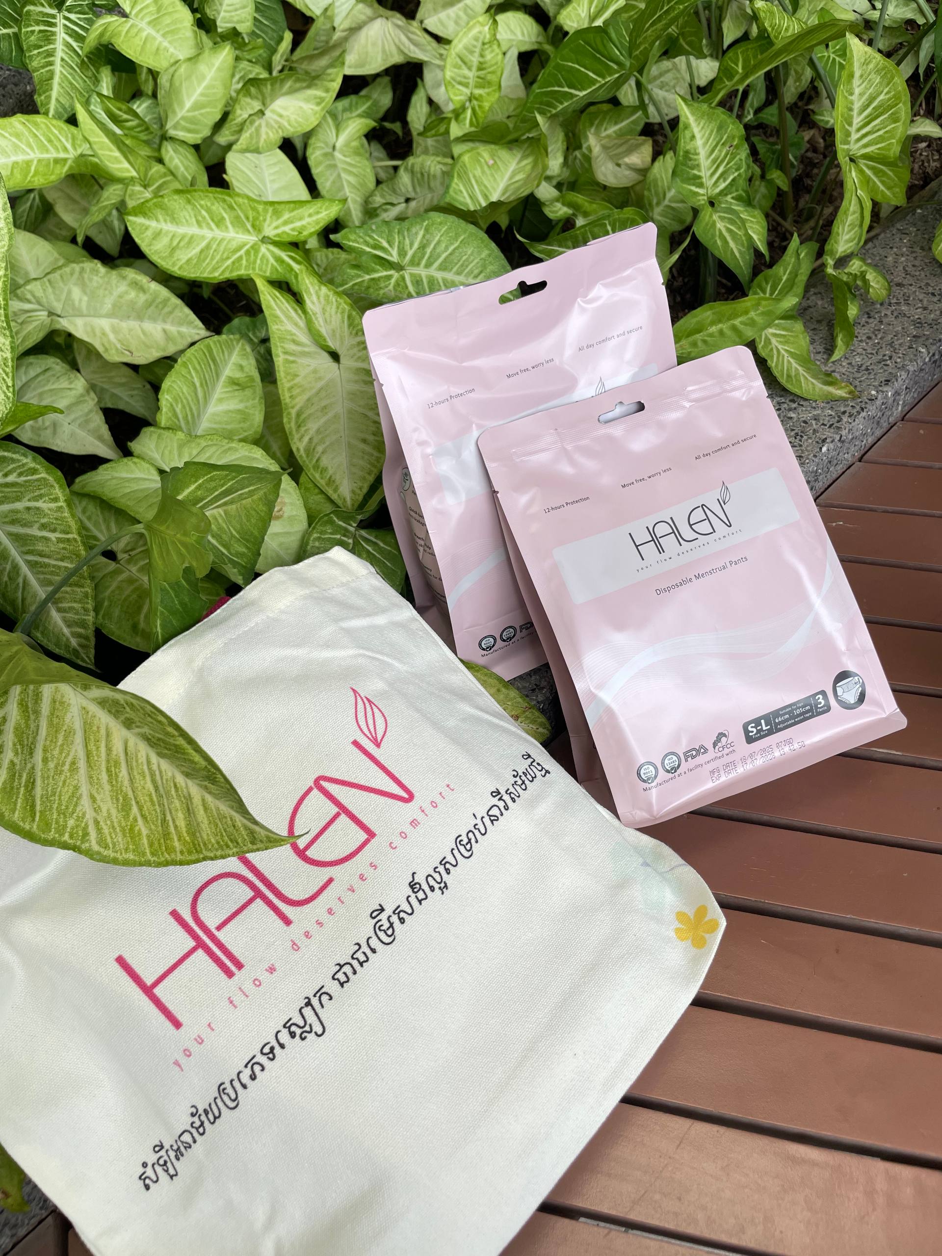 HALEN Canvas Bag with Product Packages